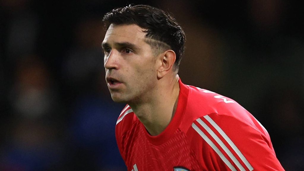 Emi Martinez Juventus Transfer