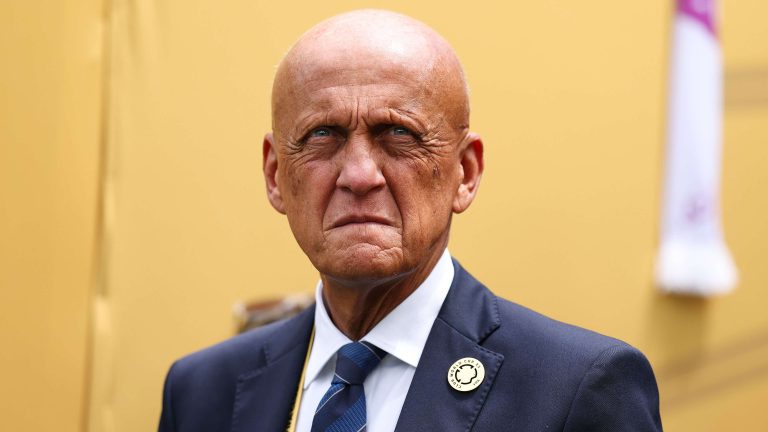 哥連拿反擊特朗普！FIFA裁判主席撐巴西球證：專業無可置疑 美國總統炮轟「好可疑」 巴洛根停賽政治風波